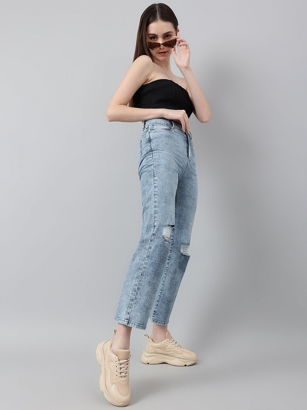 Blue straight fit jeans with tattered knee