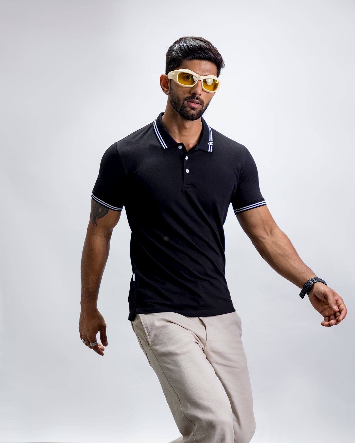 Black with white collar detail polo t-shirt