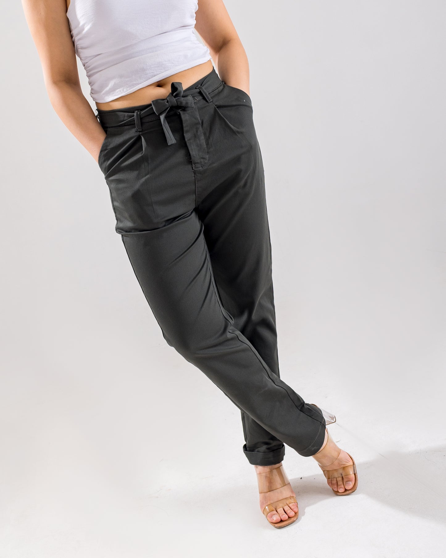 Olive Tie-Up Pleated Pants