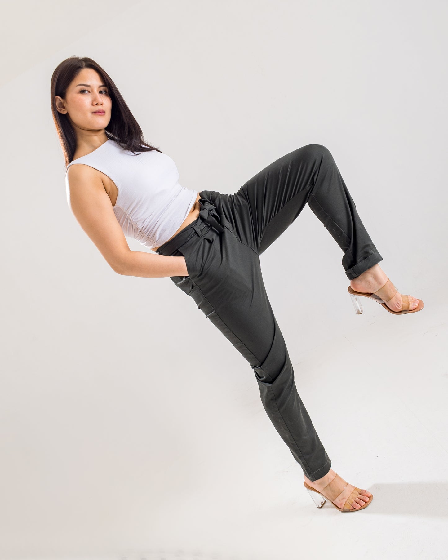 Olive Tie-Up Pleated Pants