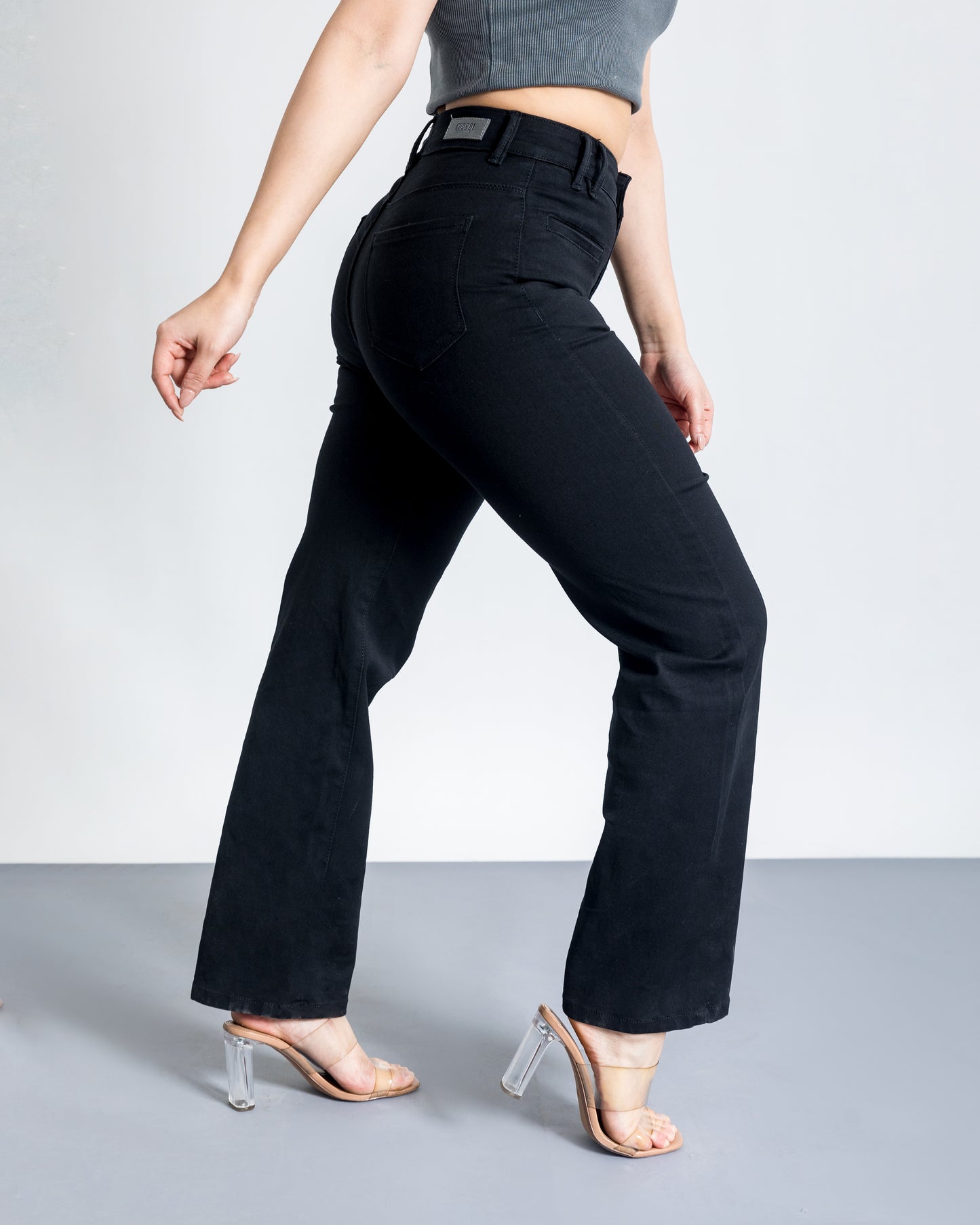 Black loose-fit Denim Pants with Pocket Detailing