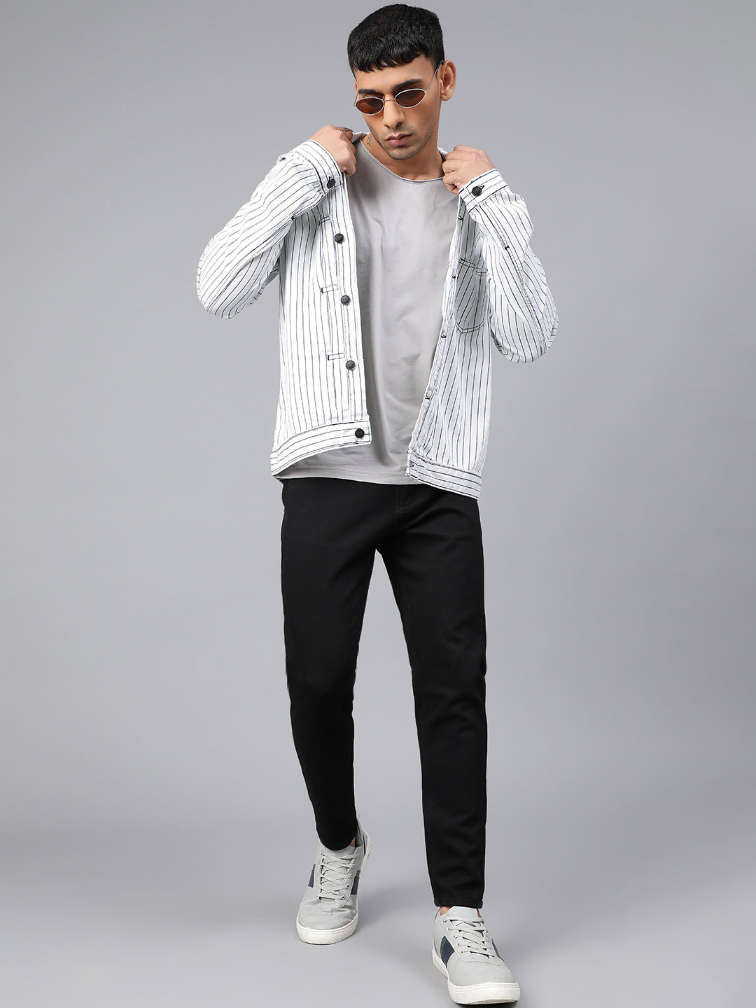 Shacket - Style as Jacket or Shirt white