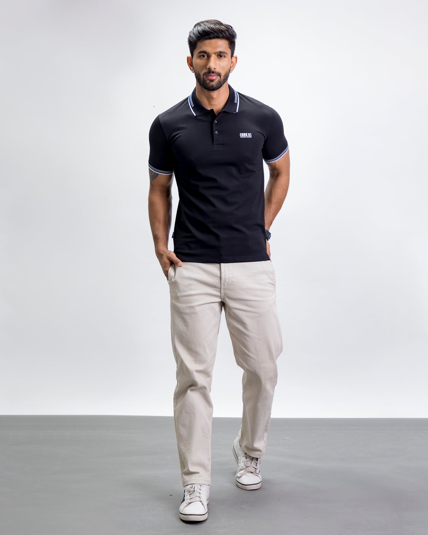 Solid Black  Polo T-Shirt With  Collar Details